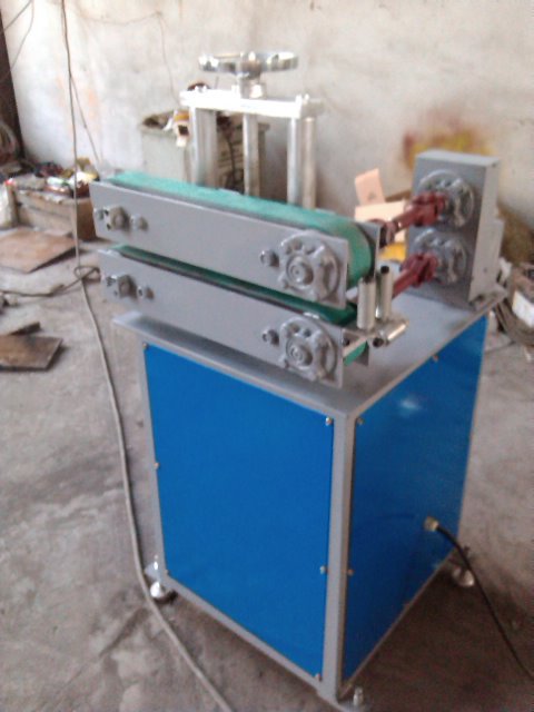 塑料擠出機(jī)小型擠出生產(chǎn)線 價(jià)格、廠家與產(chǎn)品解析