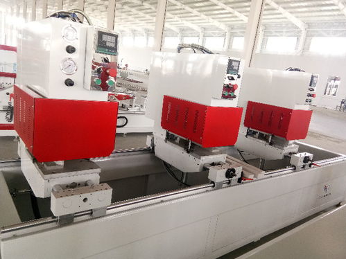 精選優(yōu)質(zhì)品牌 制作斷橋鋁門窗的關(guān)鍵設(shè)備選購指南